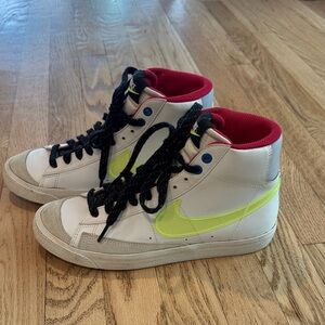 Nike Blazer Mid 77 white volt royal-youth 7/Womens 8.5